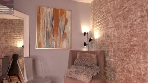 Snapshot of everyh chatting on February 8, 11:55 pm Sophia online show from February 8, 11:55 pm