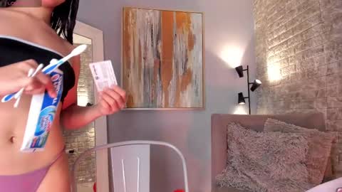 Snapshot of everyh chatting on February 12, 8:07 pm Sophia online show from February 12, 8:07 pm