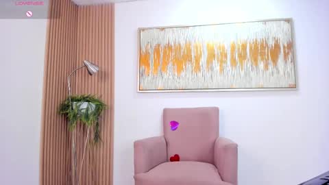 Snapshot of everyh chatting on February 23, 5:39 pm Sophia online show from February 23, 5:39 pm