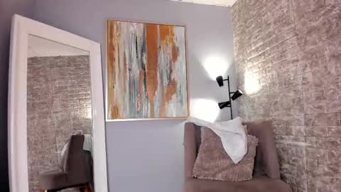 Snapshot of everyh chatting on February 25, 7:47 pm Sophia online show from February 25, 7:47 pm