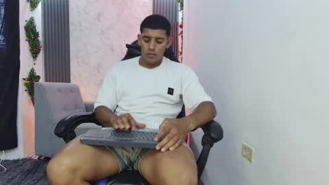luis online show from September 20, 3:57 pm