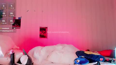 Eva  online show from September 15, 7:14 pm