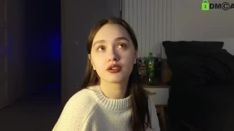 evi_woow online show from February 13, 9:49 pm