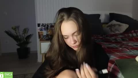 evi_woow online show from November 15, 9:32 pm