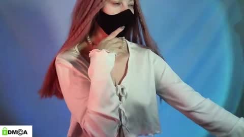 Snapshot of evie_muna chatting on July 8, 4:06 am Renesme White Im here from Monday to Friday online show from July 8, 4:06 am