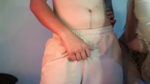 Snapshot of evie_muna chatting on July 31, 7:30 am Renesme White Im here from Monday to Friday online show from July 31, 7:30 am