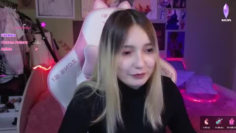 Evie online show from December 17, 12:56 am