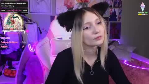 Evie online show from December 20, 11:26 pm