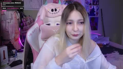 Evie online show from January 13, 2:07 am