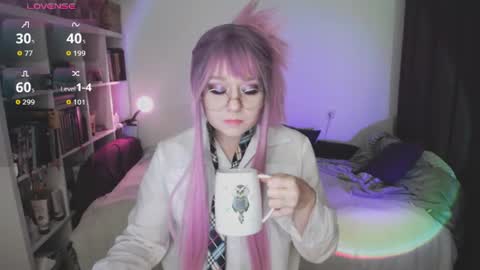 Snapshot of eviecuster chatting on July 17, 8:46 pm Im gonna be on in 2 hours online show from July 17, 8:46 pm