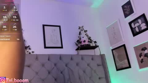 Snapshot of evieh1_ chatting on February 27, 5:45 am Ivi Alejandra online show from February 27, 5:45 am