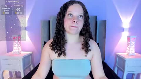 evierouse_ online show from June 8, 7:47 pm