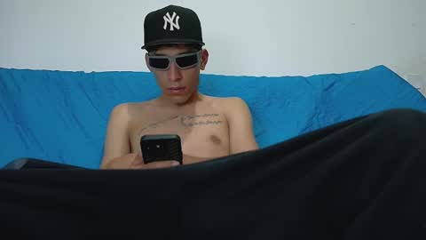 evil_boss1 online show from June 6, 7:13 am