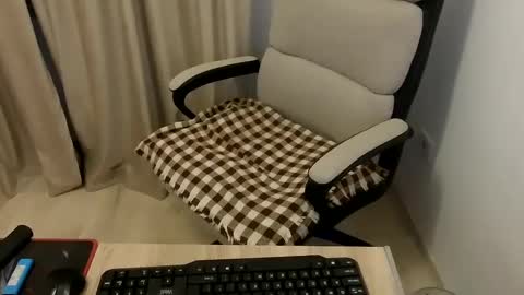 alesia online show from February 1, 4:11 pm