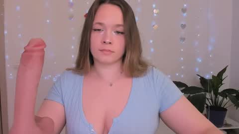 evilla_brill online show from April 15, 8:21 am