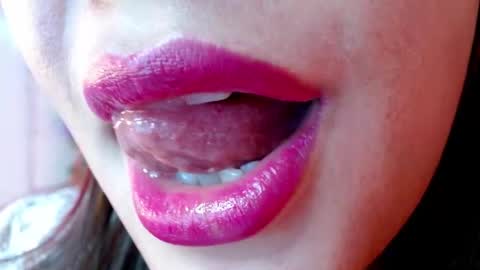 Snapshot of evolethmontenegros chatting on December 27, 10:01 am Evoleth online show from December 27, 10:01 am