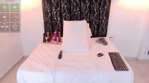 evvaa_moon online show from June 3, 2:33 pm