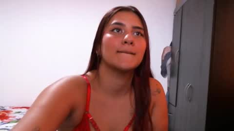 Snapshot of evy_conor chatting on October 4, 2:59 pm Evy conor online show from October 4, 2:59 pm