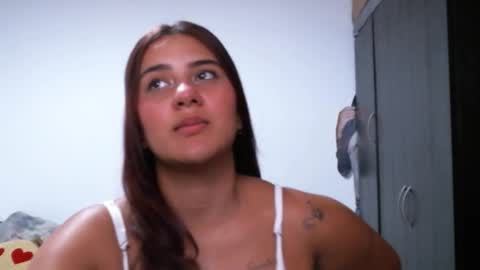 Snapshot of evy_conor chatting on October 10, 4:39 pm Evy conor online show from October 10, 4:39 pm