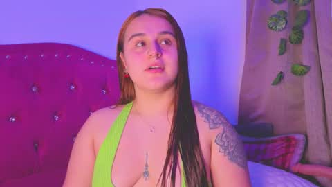 Snapshot of evy_orange1 chatting on October 2, 11:34 pm EVY online show from October 2, 11:34 pm