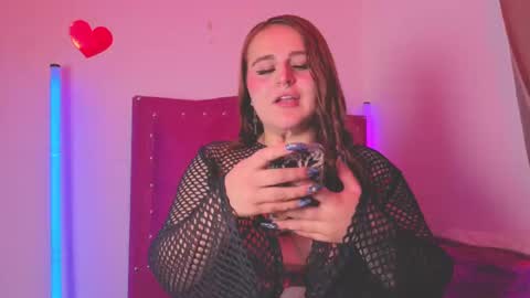 Snapshot of evy_orange1 chatting on October 8, 1:14 am EVY online show from October 8, 1:14 am