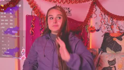 Snapshot of evy_orange1 chatting on November 2, 12:13 am EVY online show from November 2, 12:13 am