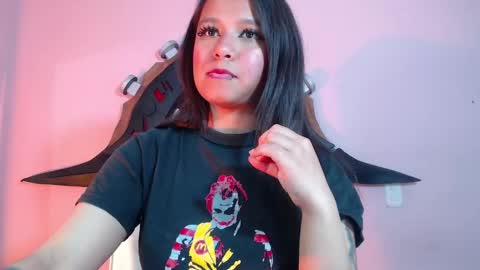 Im Evy online show from October 20, 4:29 pm