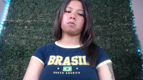 Im Evy online show from March 12, 3:51 pm