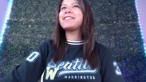 Im Evy online show from March 15, 12:00 pm