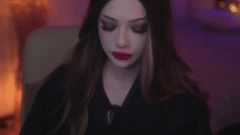 Alyson online show from December 2, 6:43 pm