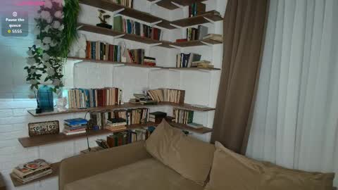 Ann online show from April 22, 9:16 pm