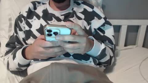 excited222 online show from October 24, 6:32 am