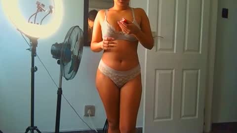 courtney online show from April 22, 6:16 am