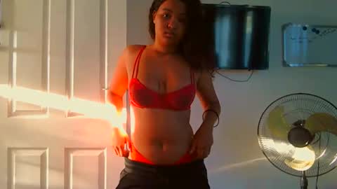 courtney online show from April 25, 5:21 am