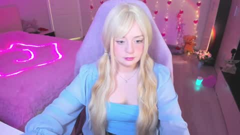  Amy  online show from March 11, 8:41 am