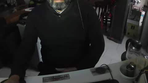 Snapshot of exibdevil chatting on January 6, 4:44 pm Gio online show from January 6, 4:44 pm