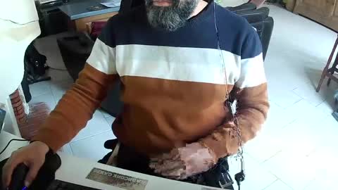 Snapshot of exibdevil chatting on February 17, 4:37 pm Gio online show from February 17, 4:37 pm