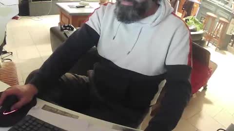 Snapshot of exibdevil chatting on February 2, 8:18 pm Gio online show from February 2, 8:18 pm