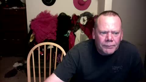 Snapshot of exordian chatting on October 22, 1:50 am first time online show from October 22, 1:50 am