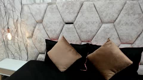 Snapshot of exotic_ebony_ chatting on October 10, 7:02 pm Alison online show from October 10, 7:02 pm