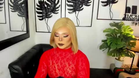 Snapshot of exotic_lindsay chatting on June 3, 6:46 pm Lindsay online show from June 3, 6:46 pm