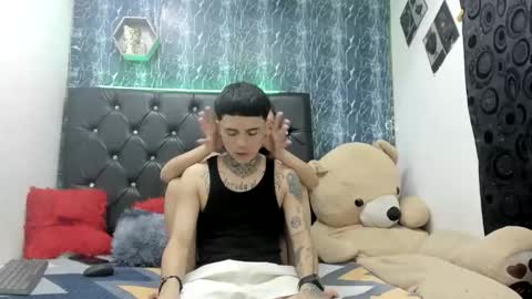 exotichot_couple online show from November 10, 8:19 pm