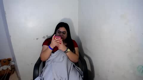 SHANTAL MARIE online show from December 15, 4:40 am