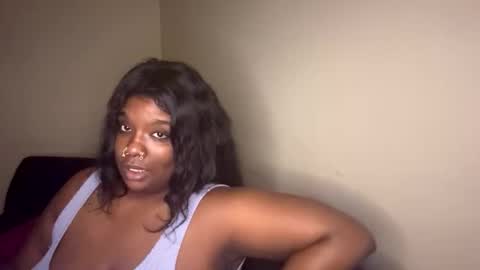 exoticsusie online show from February 11, 7:02 am