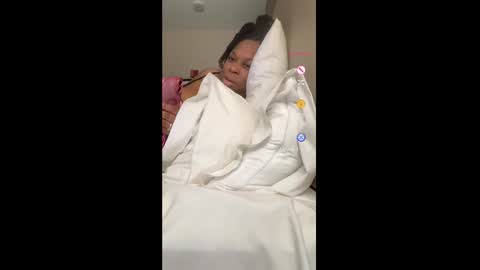 Snapshot of exotiiccmonroe1 chatting on September 29, 2:38 am exotiiccmonroe1 online show from September 29, 2:38 am