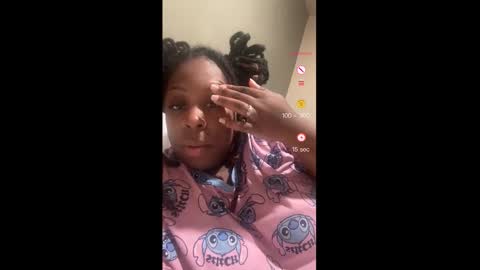 Snapshot of exotiiccmonroe1 chatting on November 26, 2:01 am exotiiccmonroe1 online show from November 26, 2:01 am