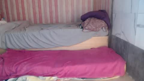 Snapshot of expenseve_kendy chatting on August 5, 2:53 pm veronica online show from August 5, 2:53 pm