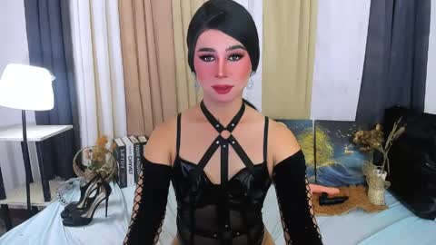 expensive_elise online show from April 24, 4:31 pm