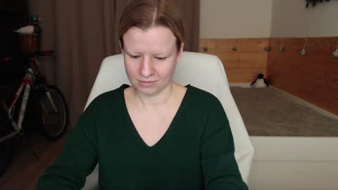 Crystal online show from December 3, 2:27 pm