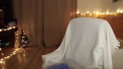 Crystal online show from December 27, 8:39 pm